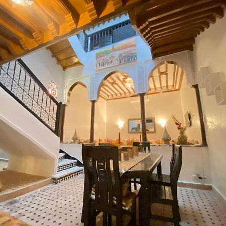 Un Riad Pour Se Divertir En Famille & Se Detendre Marrakesh Exteriör bild